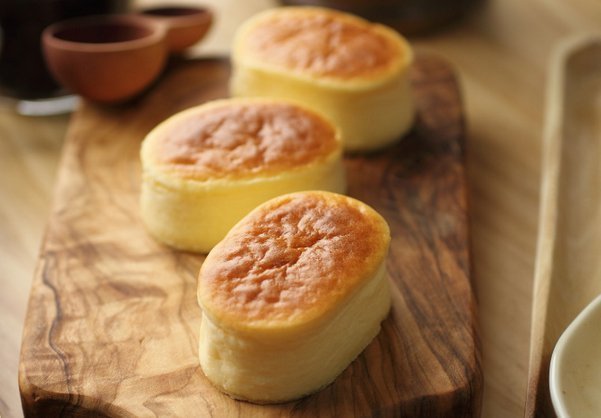 広島の人気洋菓子店 カトルフィユ スフレチーズケーキ プチチーズ